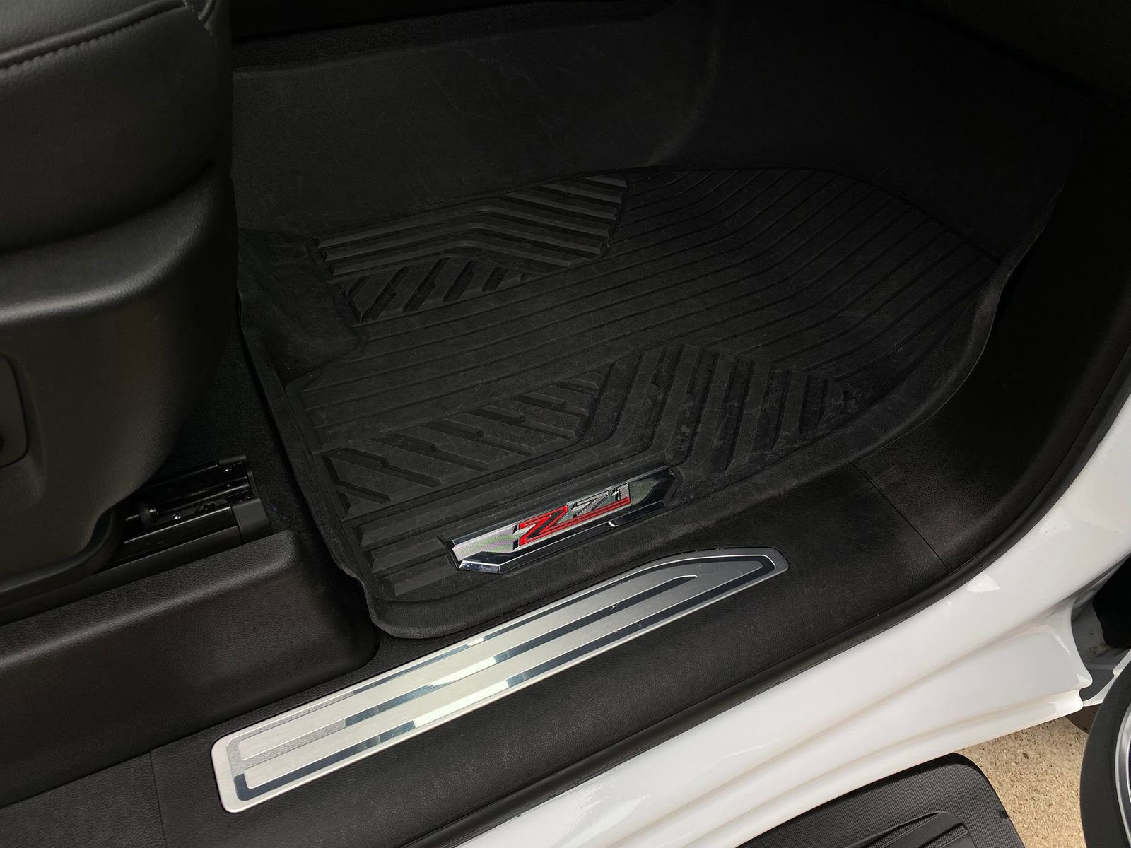 Used 2025 Chevrolet Silverado 2500 LTZ w/ LTZ Premium Package image 19