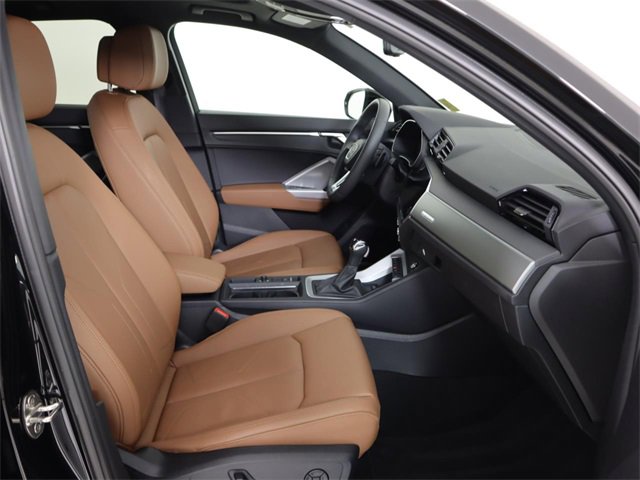 Certified 2025 Audi Q3 2.0T Premium image 13