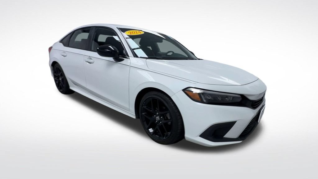 Used 2024 Honda Civic Sport image 2