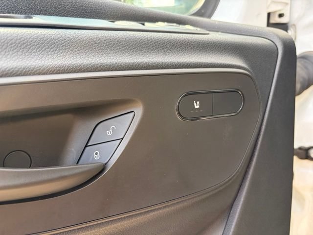 Used 2024 Mercedes-Benz Sprinter 3500 image 9