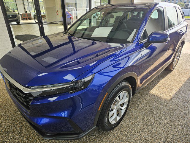 Used 2023 Honda CR-V LX image 5