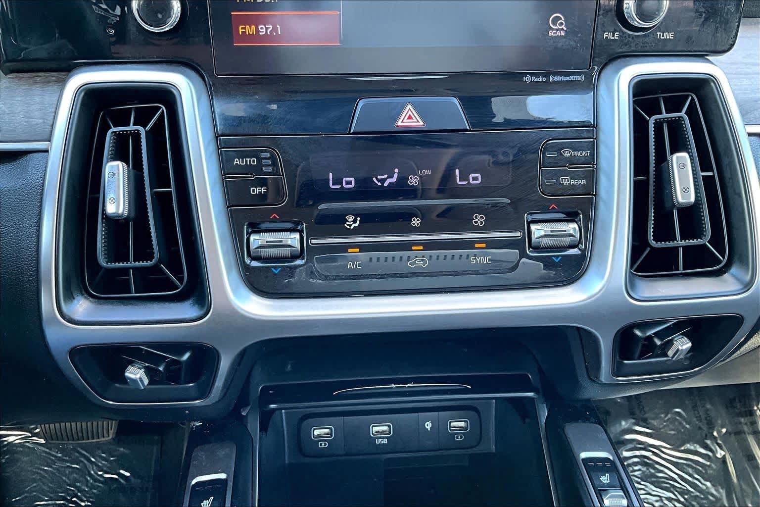 Used 2021 Kia Sorento EX w/ Panoramic Sunroof Package image 33