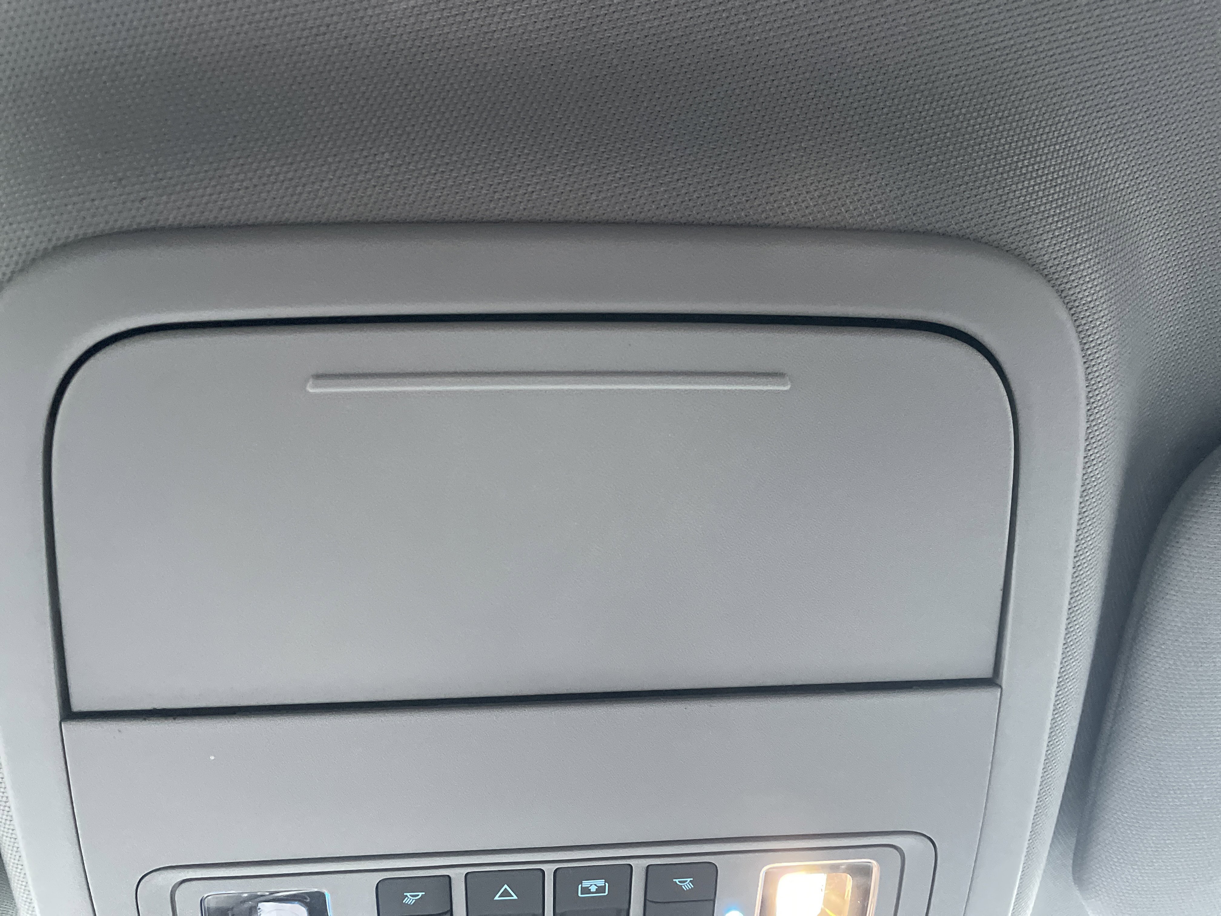 Used 2022 Ford Explorer XLT w/ Equipment Group 202A image 37