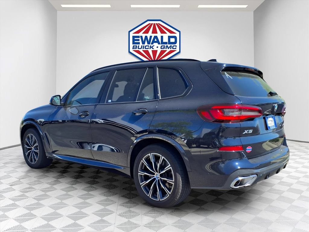 Used 2022 BMW X5 xDrive40i AWD/4WD image 3