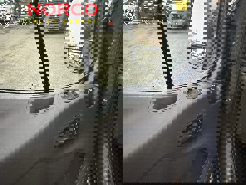 Used 2020 Ford Transit 250 148 High Roof Extended image 18