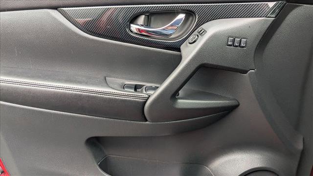 Used 2017 Nissan Rogue SL w/ SL Premium Package image 12