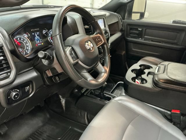 Used 2024 RAM 2500 Tradesman w/ Chrome Appearance Group AWD/4WD image 15