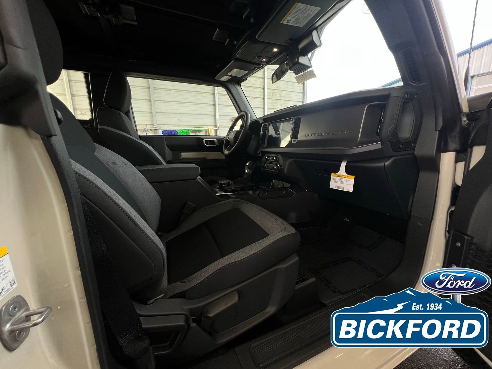 New 2025 Ford Bronco 2-Door AWD/4WD image 17