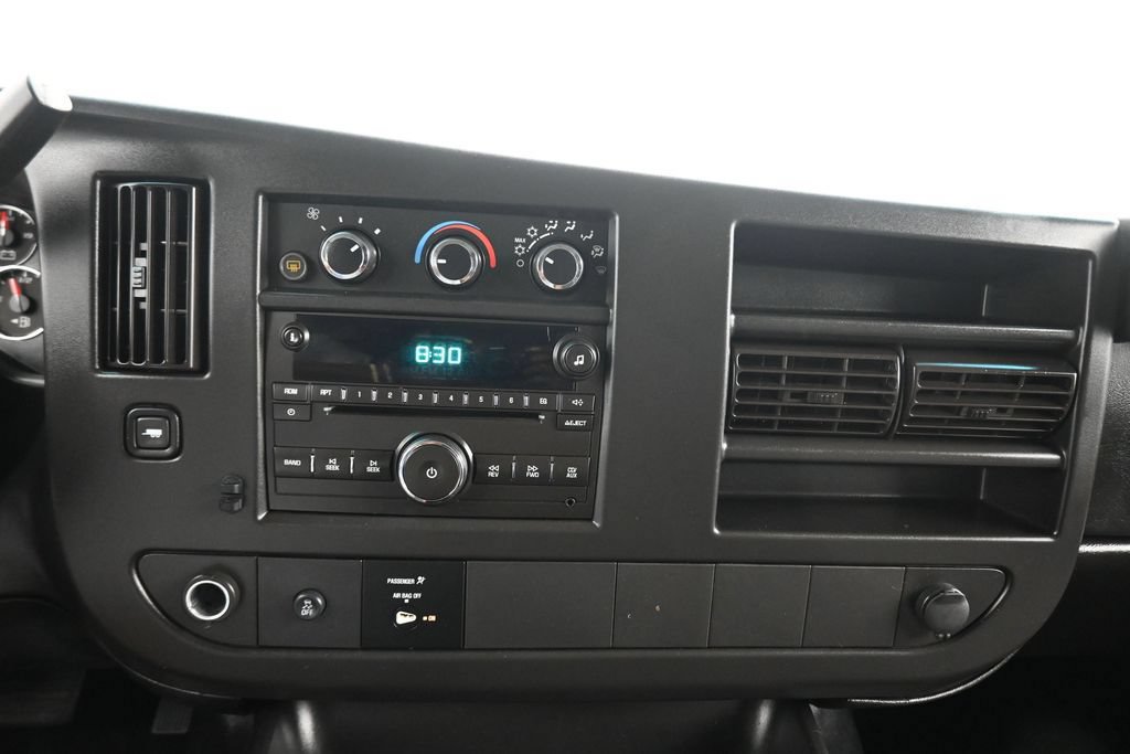 Used 2014 Chevrolet Express 3500 LS RWD image 17