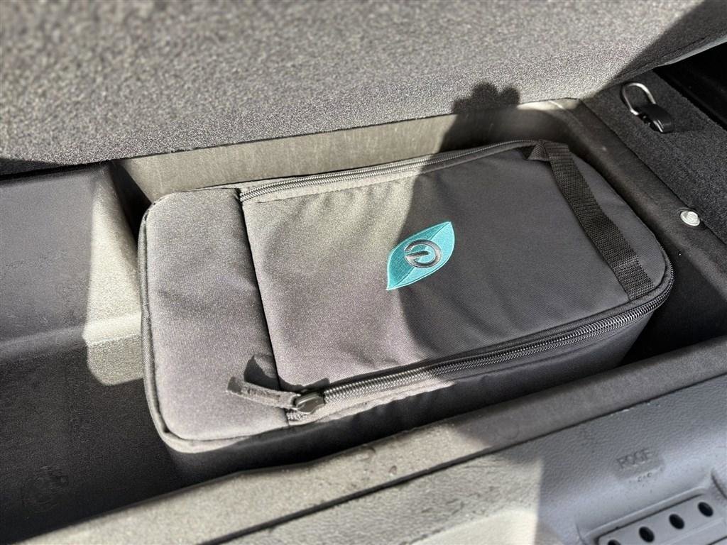 Used 2023 Jeep Wrangler Sahara w/ Cold Weather Group image 18