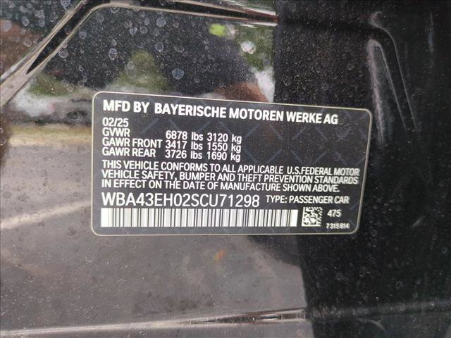 Used 2025 BMW 750e xDrive AWD/4WD image 27