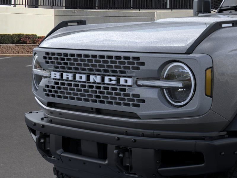 New 2025 Ford Bronco Badlands image 19