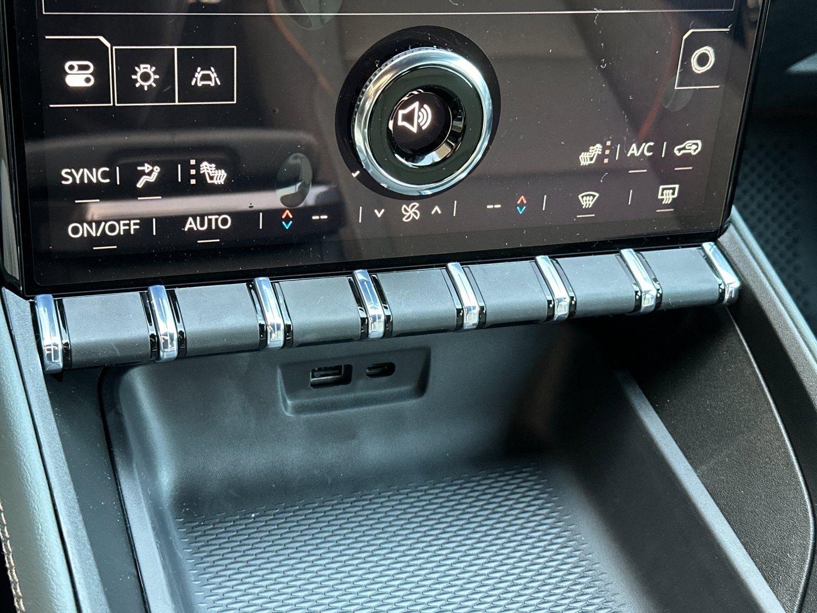New 2026 GMC Terrain AT4 w/ Technology Package II image 21
