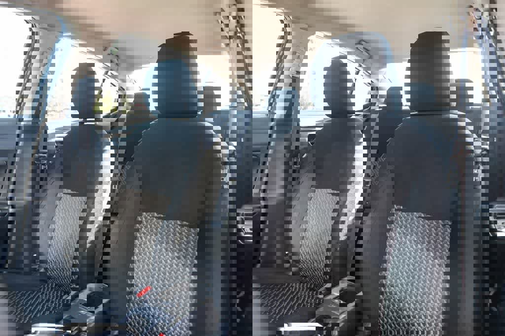 Used 2023 Nissan Versa S image 17