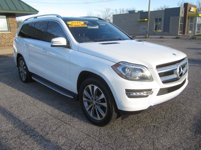 Used 2016 Mercedes-Benz GL 450 4MATIC image 2