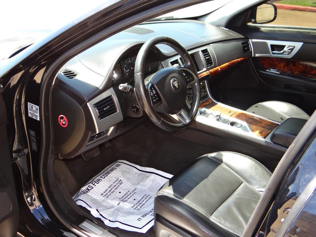 Used 2014 Jaguar XF 3.0 image 11