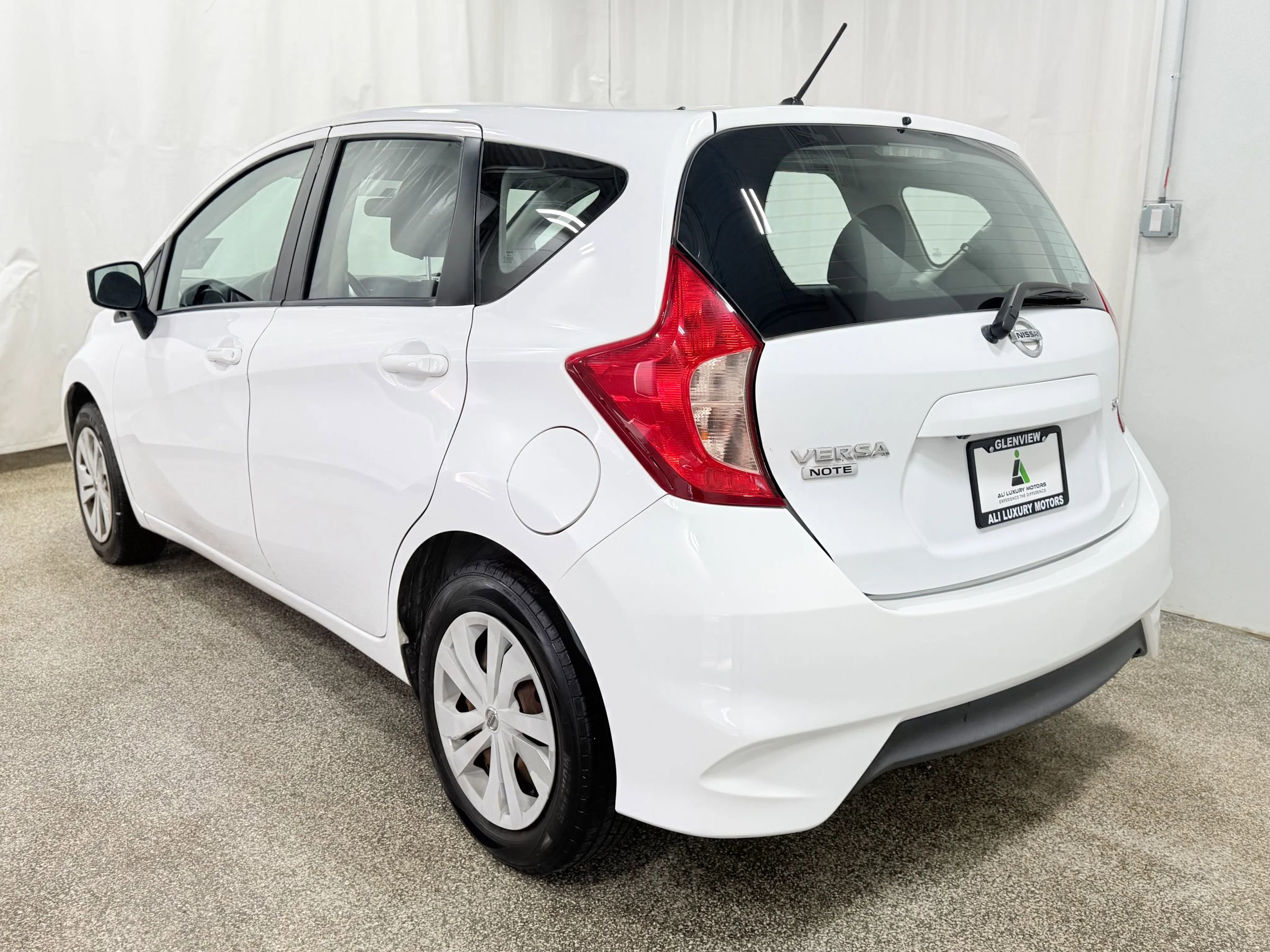 Used 2019 Nissan Versa Note S image 6