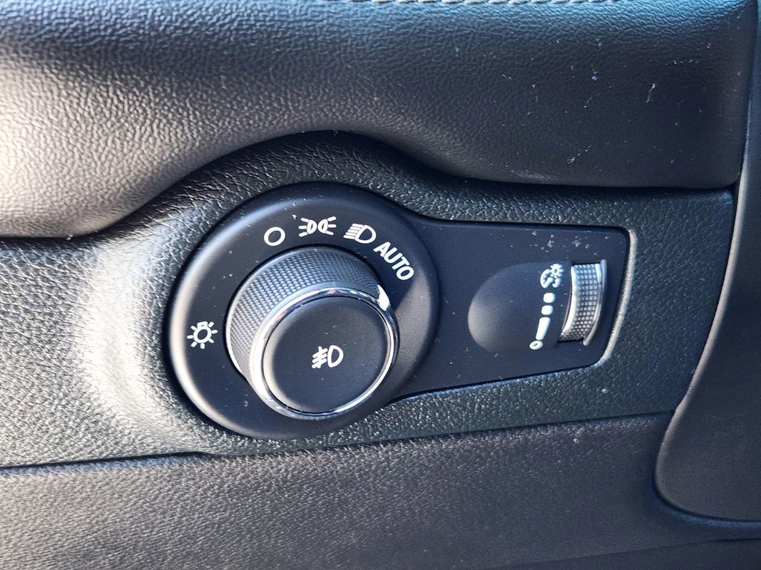 Used 2022 Dodge Durango GT w/ Blacktop Package image 26