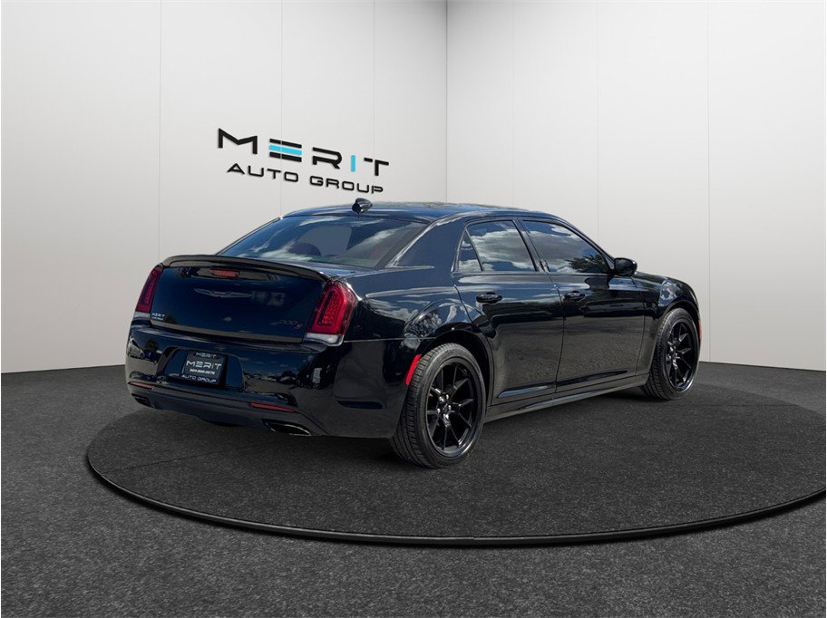 Used 2021 Chrysler 300 S w/ S Model Appearance Package image 9