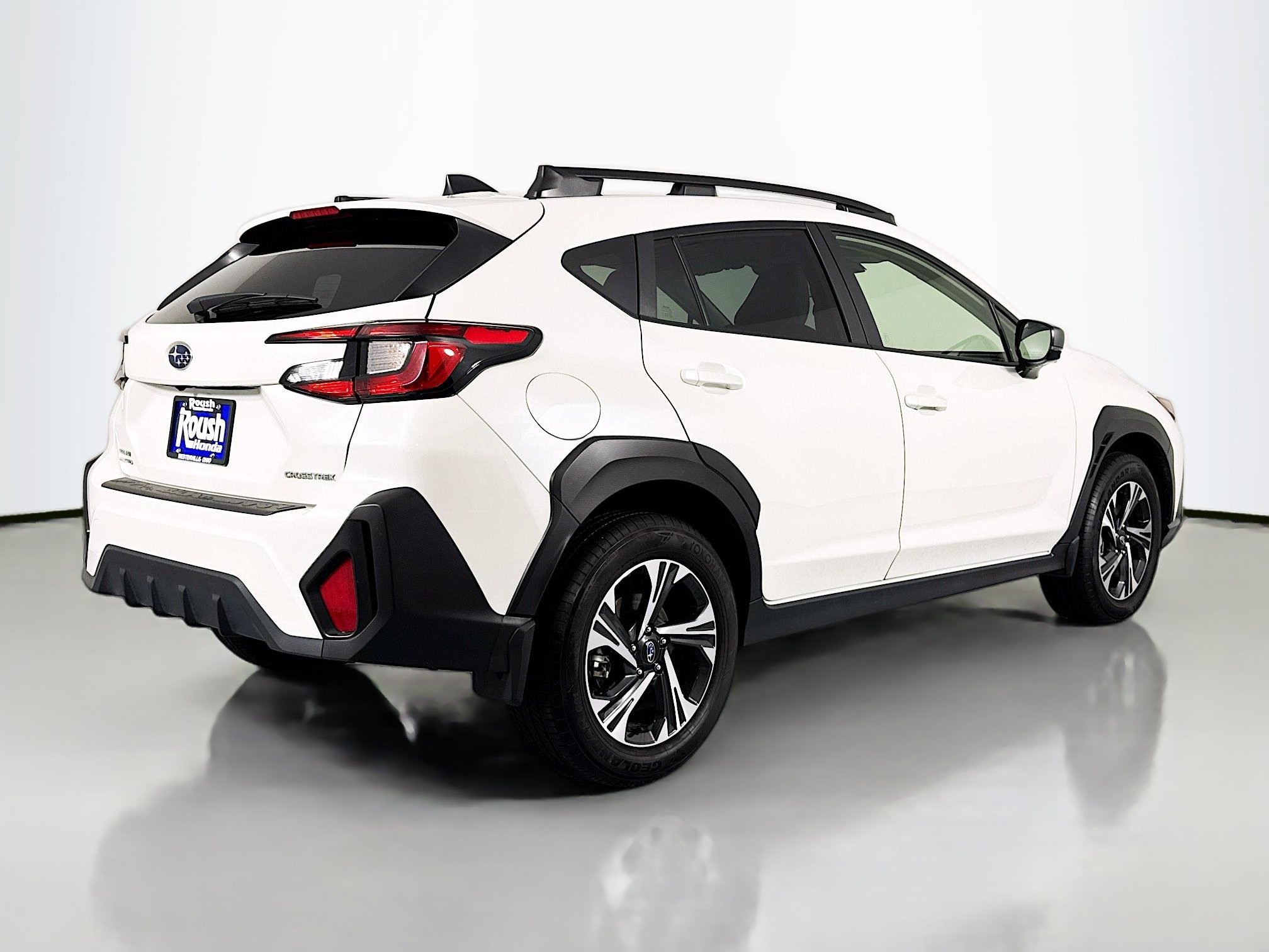 Used 2024 Subaru Crosstrek 2.0i Premium AWD/4WD image 5