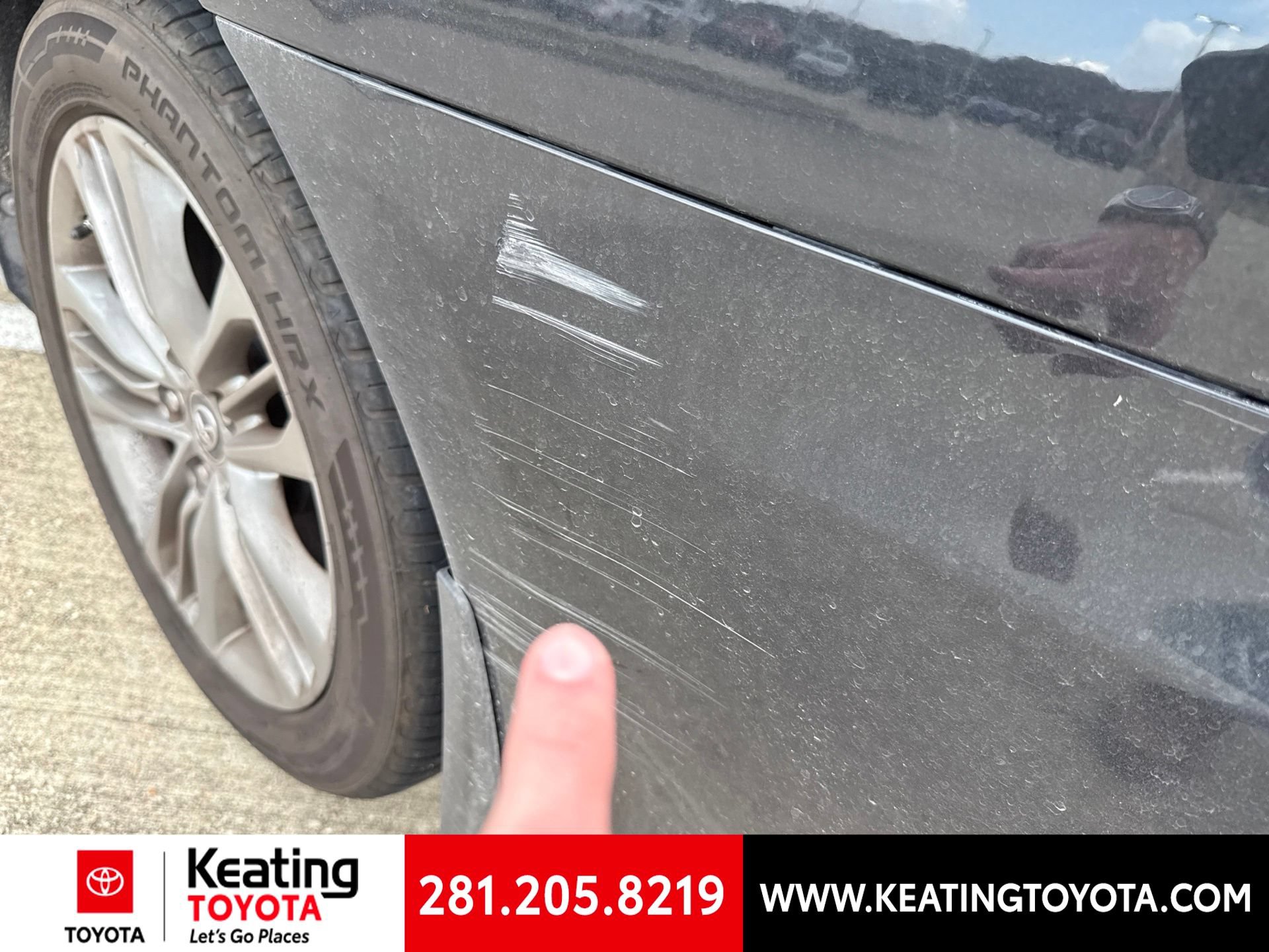 Used 2015 Toyota Camry SE w/ Moonroof Package FWD image 17