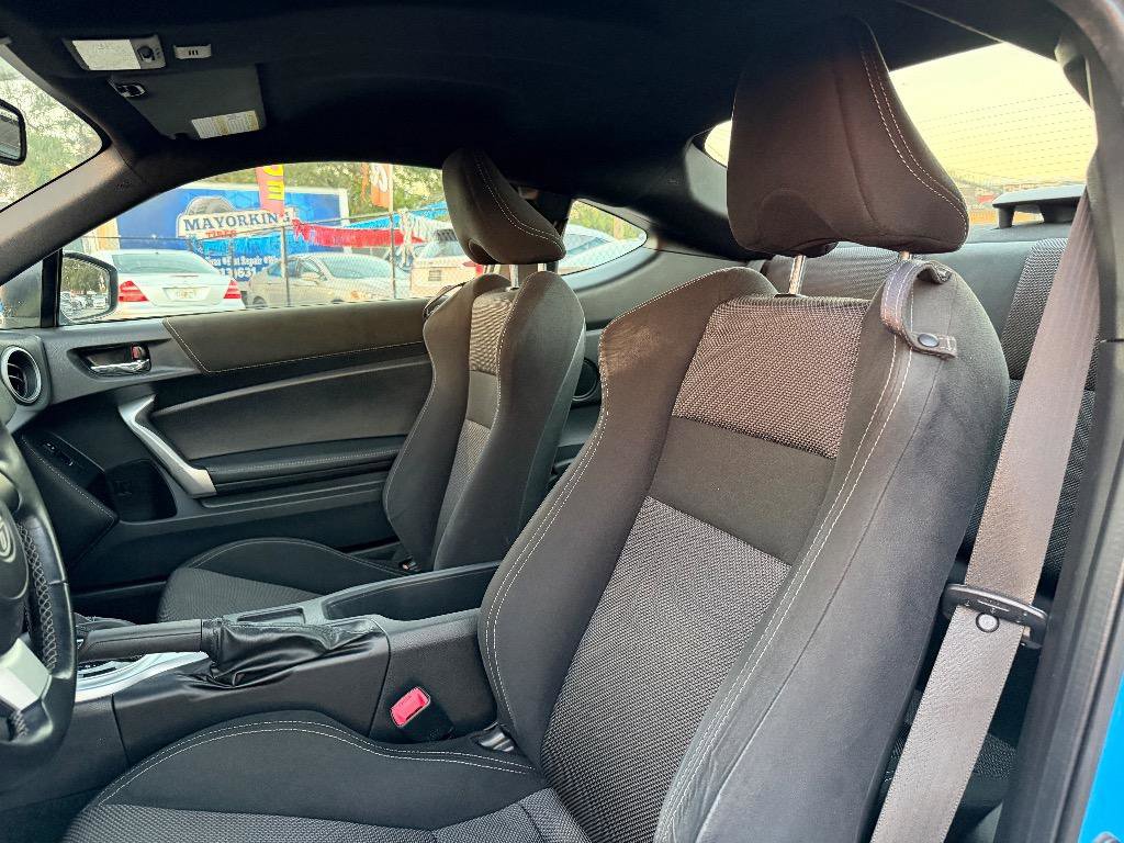 Used 2019 Toyota 86 image 10