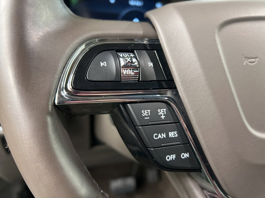 Certified 2022 Lincoln Nautilus Reserve image 16