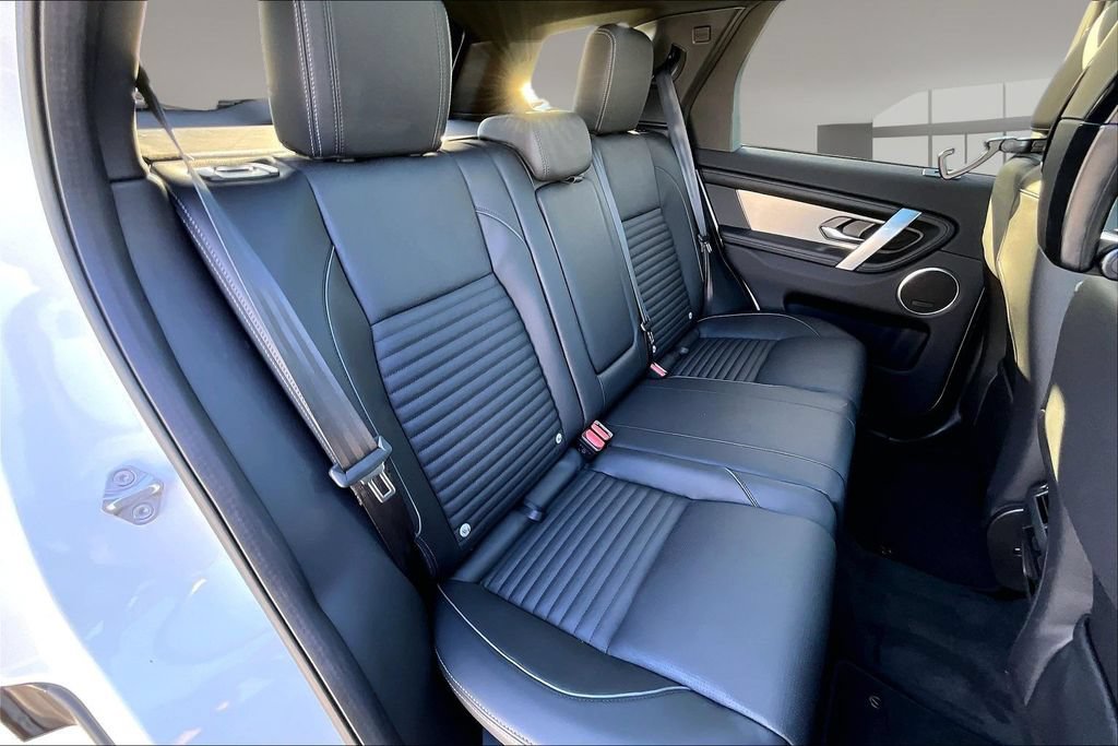 New 2026 Land Rover Discovery Sport Landmark AWD/4WD image 10