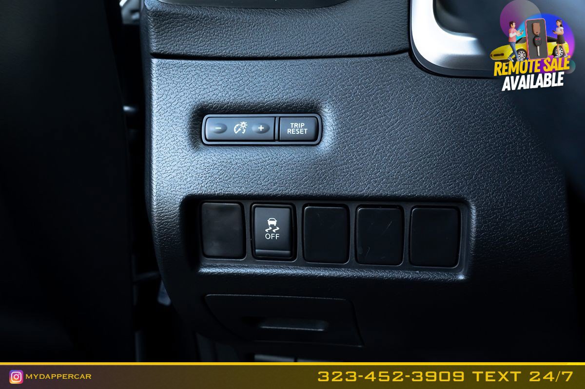 Used 2018 Nissan Murano SV AWD/4WD image 26