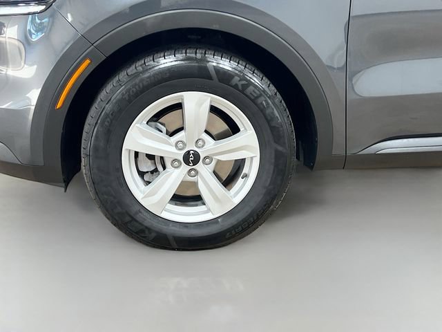Certified 2023 Kia Sorento LX image 31