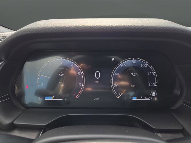 New 2025 Jeep Grand Cherokee Limited w/ Luxury Tech Group II image 18