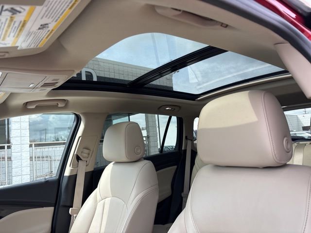 Used 2018 Buick Envision Essence FWD image 30