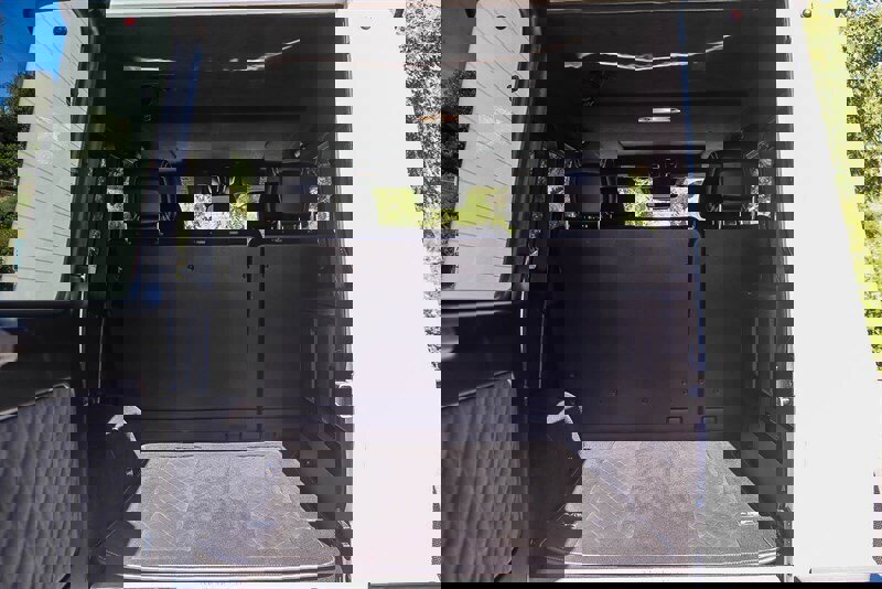 Used 2018 Mercedes-Benz G 550 Squared image 44