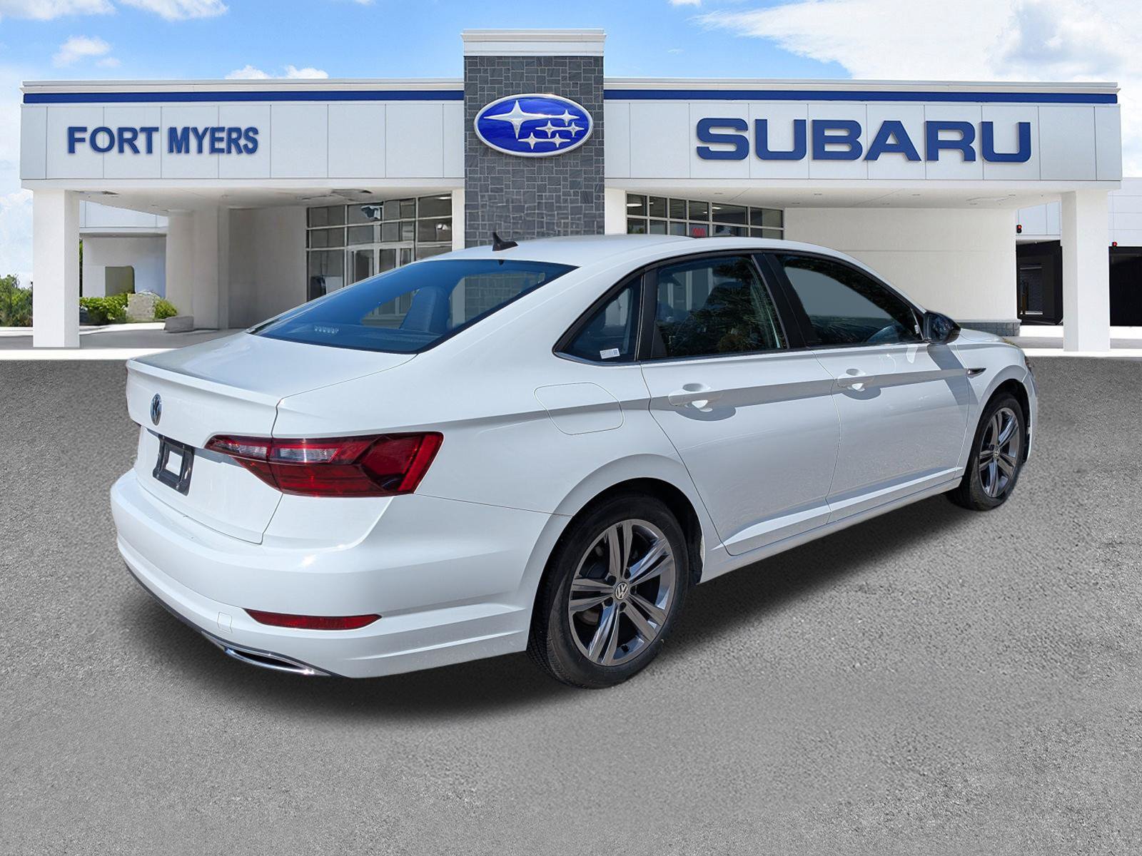 Used 2021 Volkswagen Jetta R-Line FWD image 4