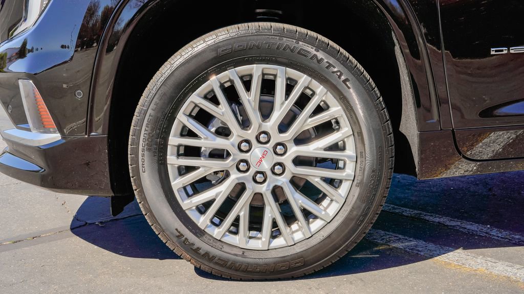 New 2026 GMC Acadia Denali w/ Super Cruise Package image 7