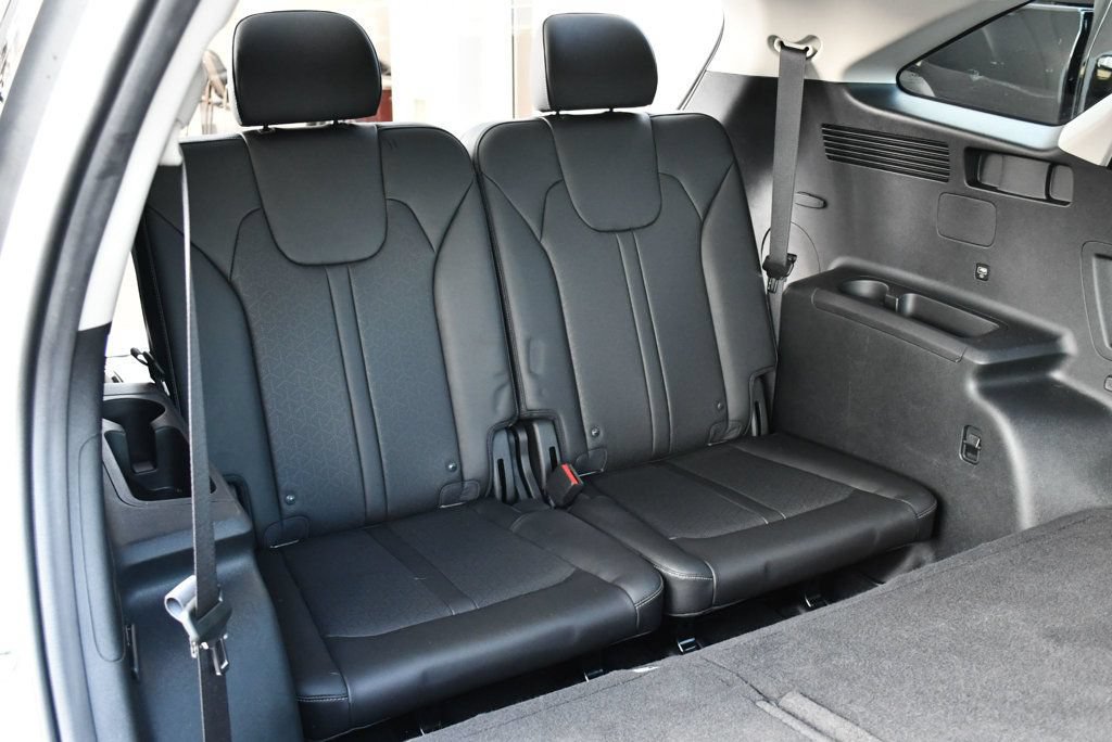 Used 2022 Kia Sorento S w/ Panoramic Sunroof Package AWD/4WD image 19