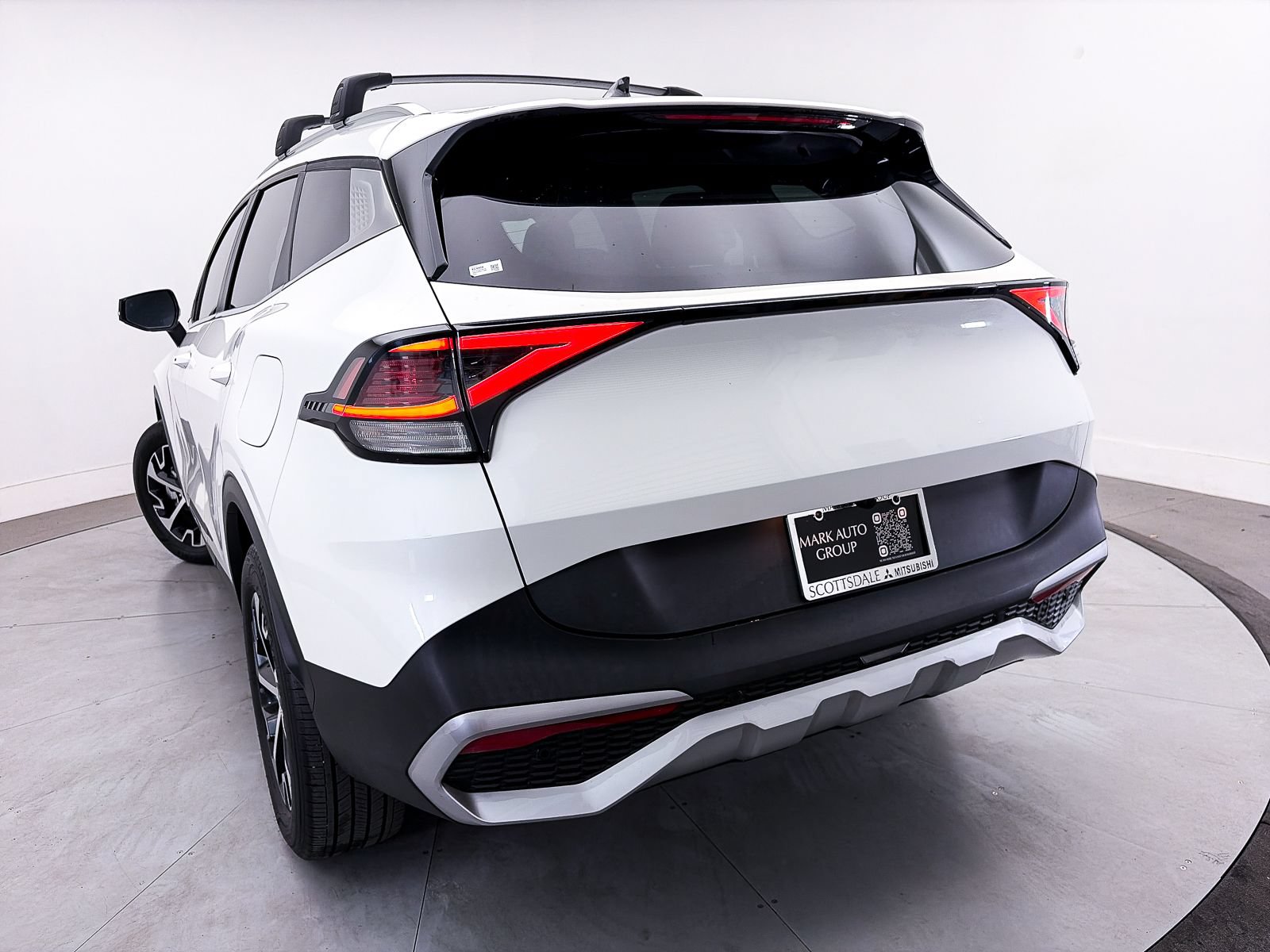 Certified 2023 Kia Sportage EX AWD/4WD image 9