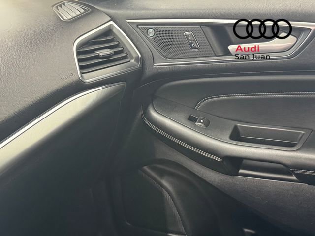 Used 2022 Ford Edge Titanium w/ Equipment Group 301A AWD/4WD image 36