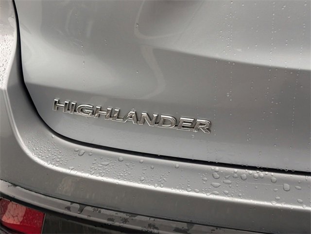 Used 2015 Toyota Highlander XLE image 11