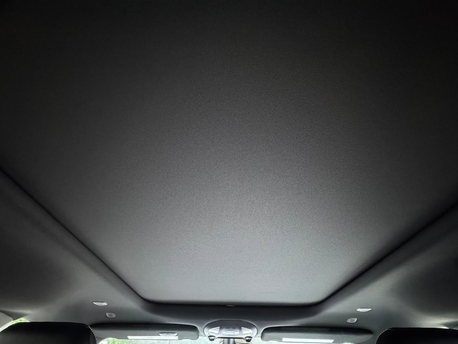 New 2025 Chrysler Pacifica Select w/ Uconnect Theater Family Group AWD/4WD image 32