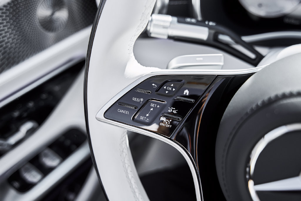Used 2026 Mercedes-Benz Maybach SL 680 image 55