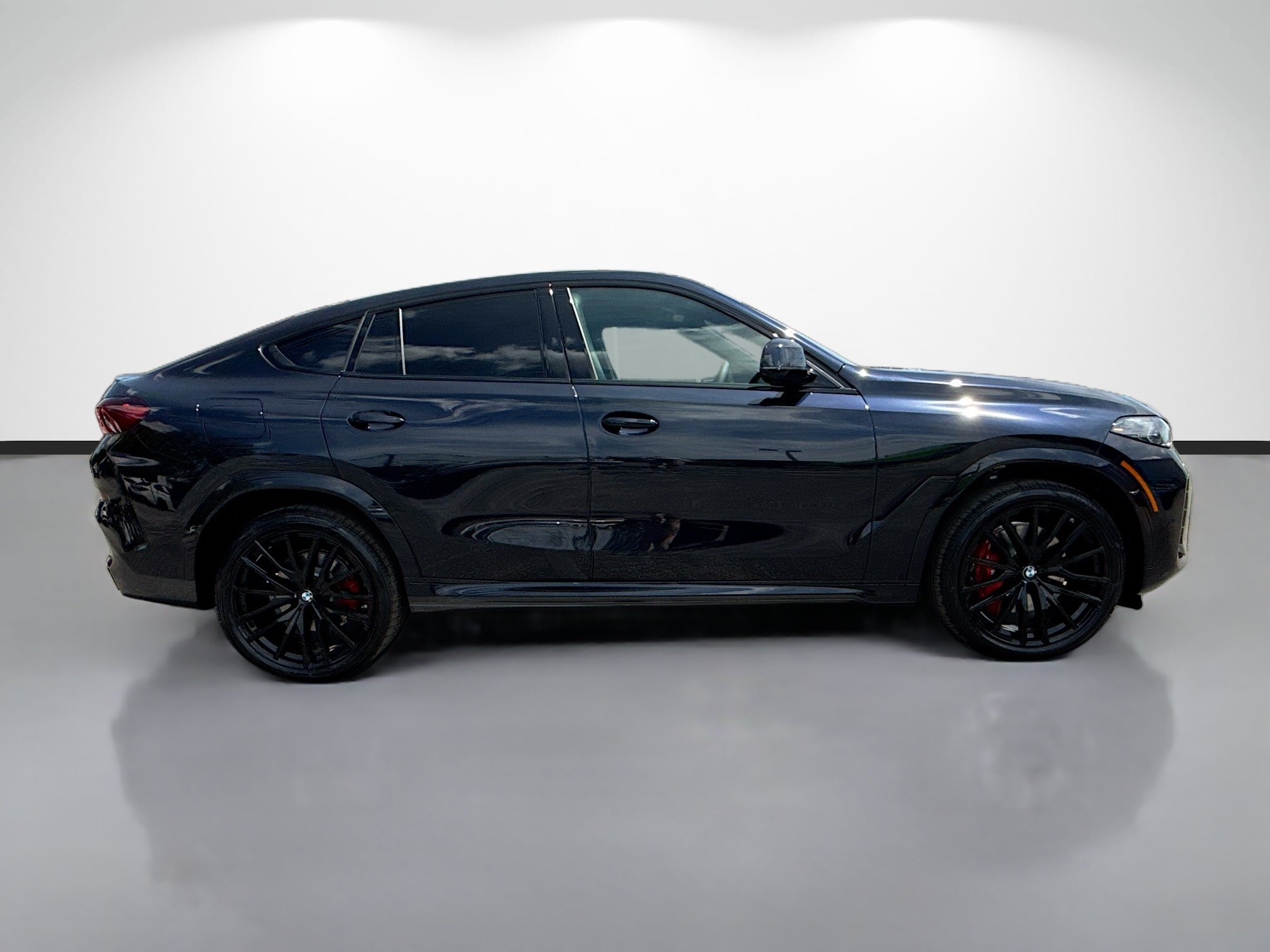 New 2027 BMW X6 xDrive40i AWD/4WD image 2