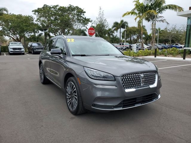 Used 2022 Lincoln Corsair Reserve image 1