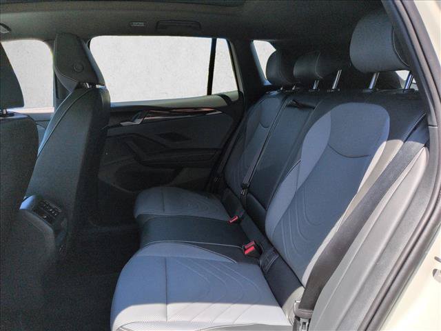 New 2026 Volkswagen Tiguan SE R-Line FWD image 16