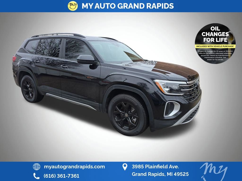 Used 2024 Volkswagen Atlas Peak Edition SE