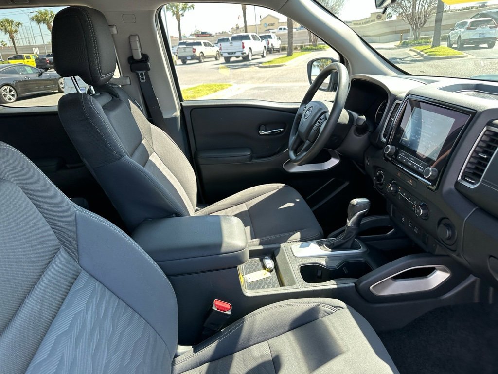 Used 2023 Nissan Frontier SV w/ Technology Package image 24