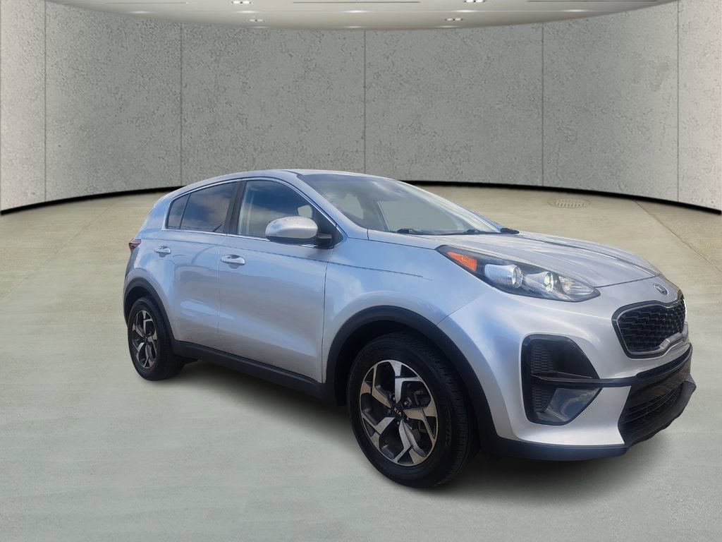 Used 2020 Kia Sportage LX image 3