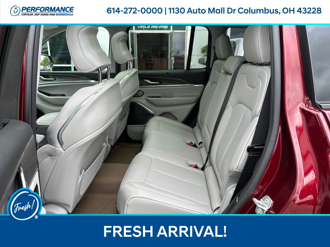 Used 2023 Jeep Grand Cherokee Overland w/ Luxury Tech Group IV AWD/4WD image 14