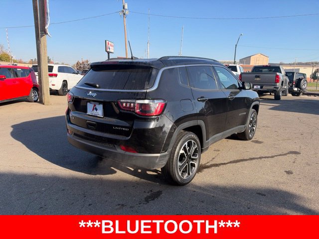 Used 2022 Jeep Compass Limited AWD/4WD image 3