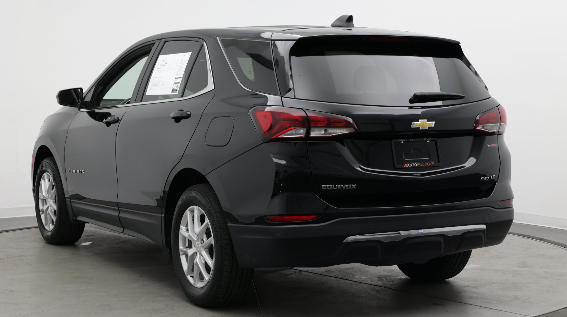 Used 2024 Chevrolet Equinox LT AWD/4WD image 5